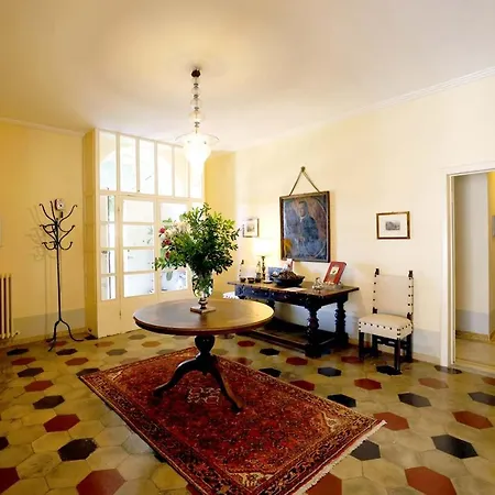 La Strega Villa *