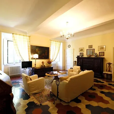 La Strega * سيينا